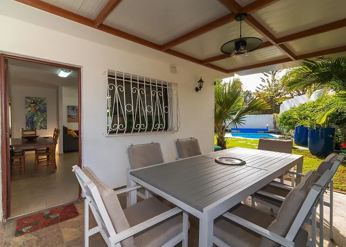 La Villa Calypso - Vivienda Vacacional Con Piscina Privada